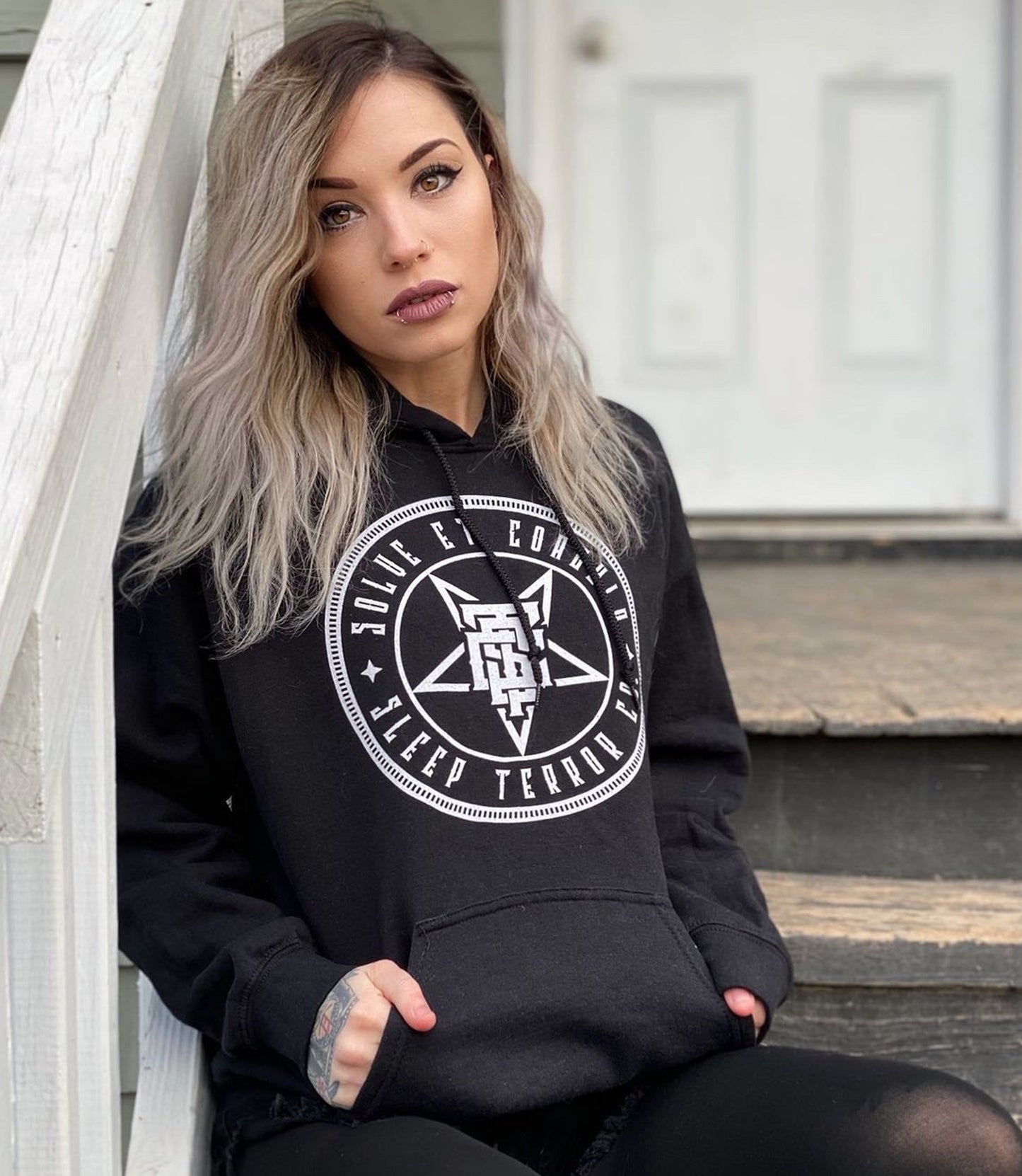 Solve Et Coagula Pentagram Pullover Hoodie