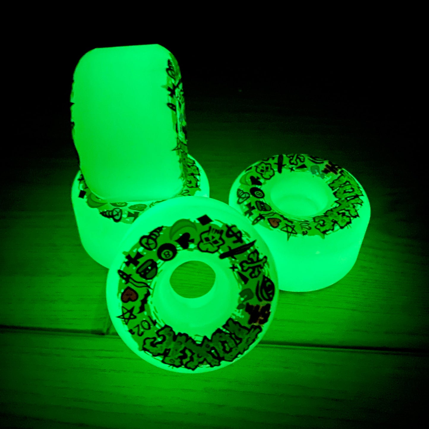 Toxic Team VERY HARD, GLOW-IN-THE DARK (NEON GREEN) Wheels 54mm/102a