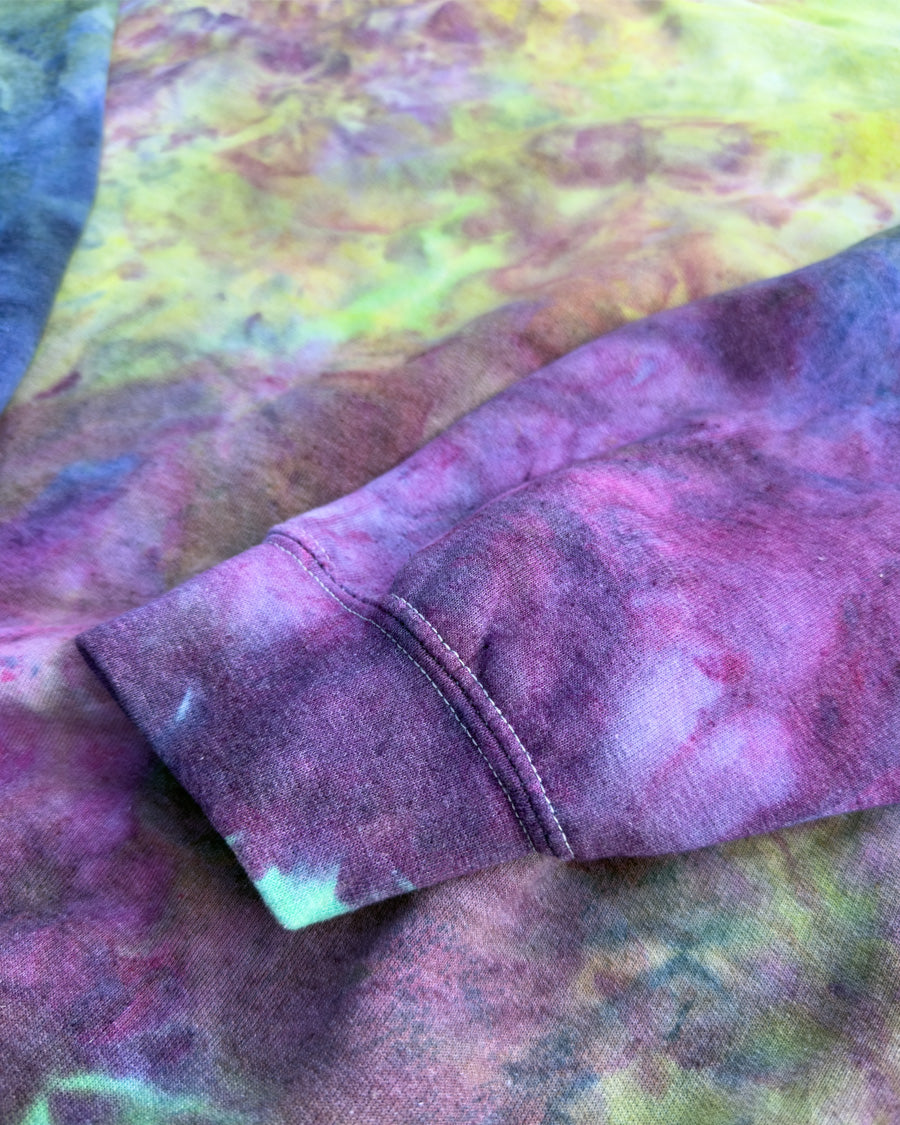 ICE DYED SWEATSHIRT Lucky Charms