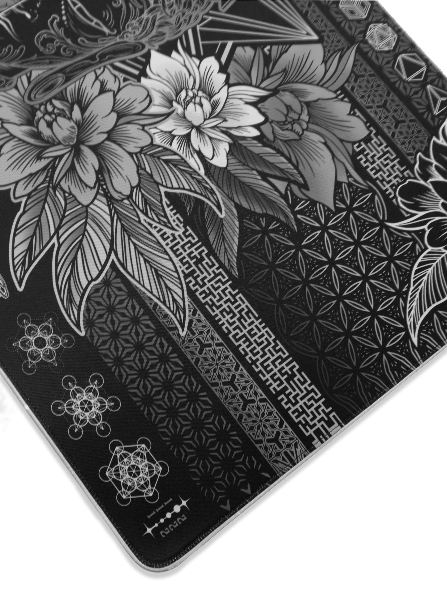 WOUNDS TO WISDOM V1 ✦ MONOCHROME ✦ XXL RGB Gaming Mouse Pad