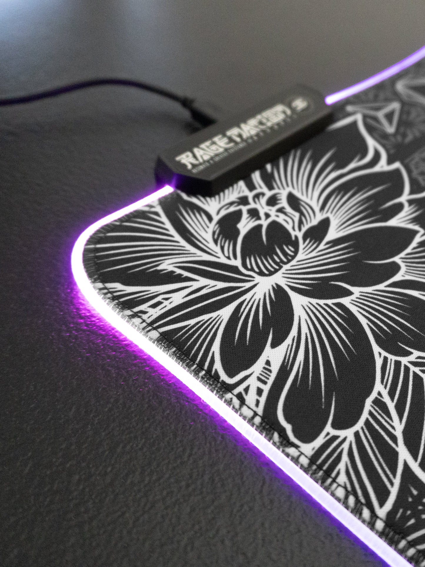 WOUNDS TO WISDOM V1 ✦ MONOCHROME ✦ XXL RGB Gaming Mouse Pad