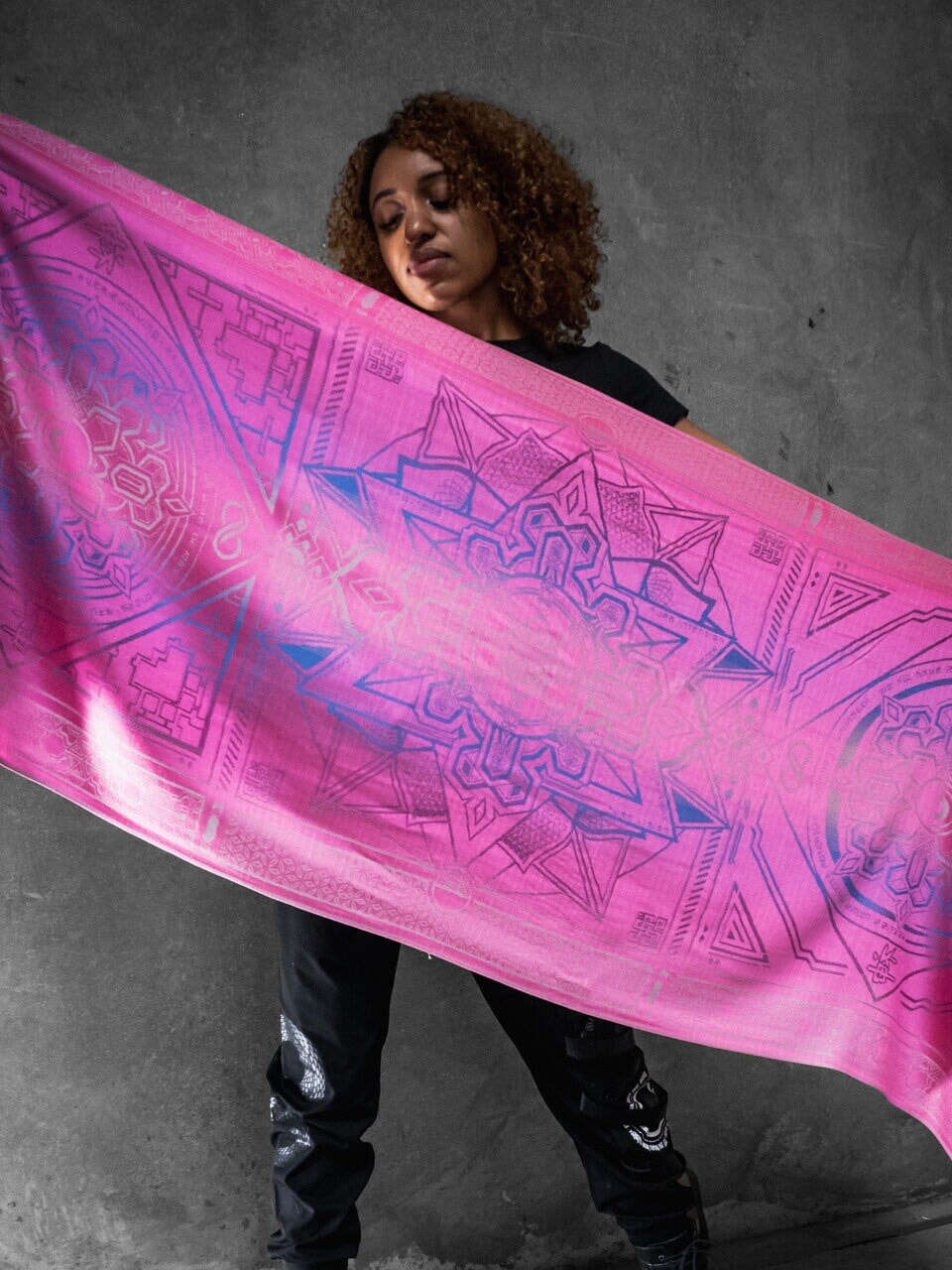 PINK AMETHYST DHARMA ✦ Festival Shawl